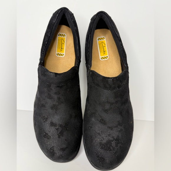 Clark’s Anti-slip Shoes - Picture 4 of 9